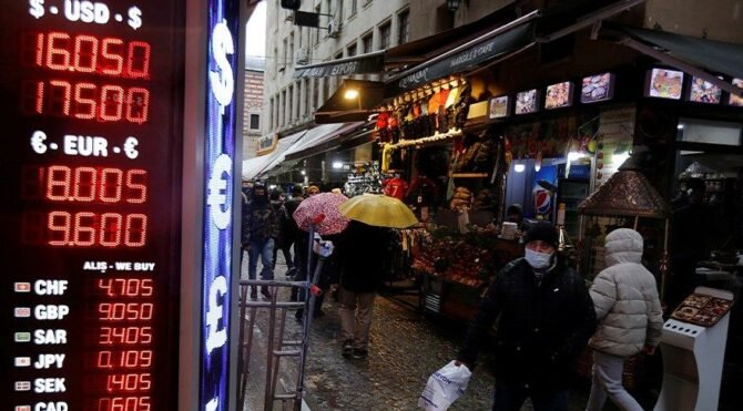 ABD'li ekonomist: Türkiye daha fazla dayanamaz