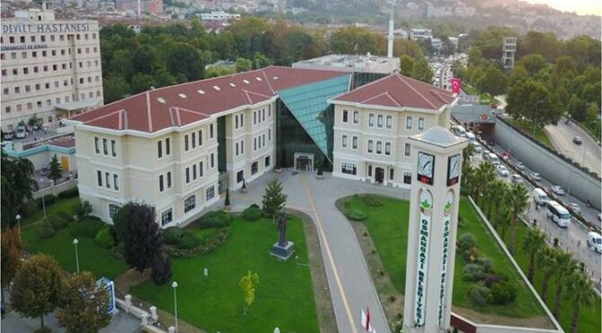 AKP'li belediye, 25 kuruş bedelle dağıtacağı gazeteyi 2 liraya dağıttırmış