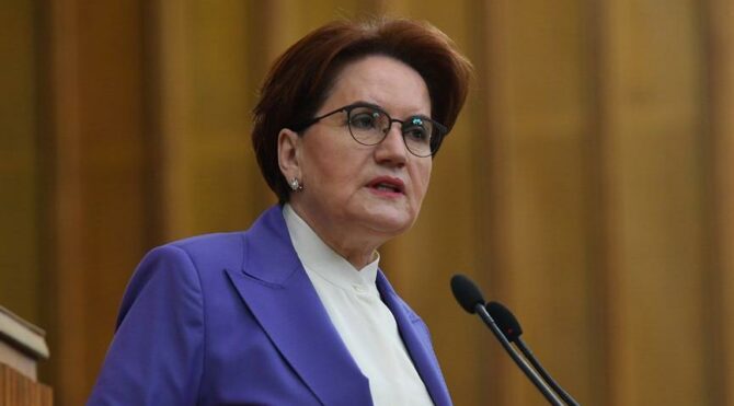 Akşener'den dolar paylaşımı: Hazırız Biz Çözeriz