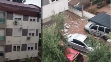 Antalya'da fırtına çatı uçurdu