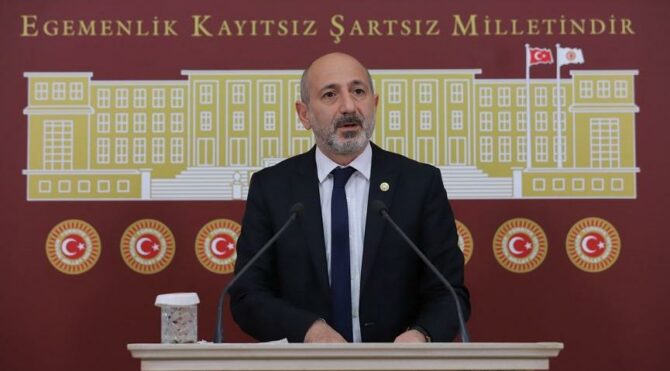 CHP'li Öztunç'tan Bakan Kurum'a: Çevrenin değil TOKİ'nin bakanı