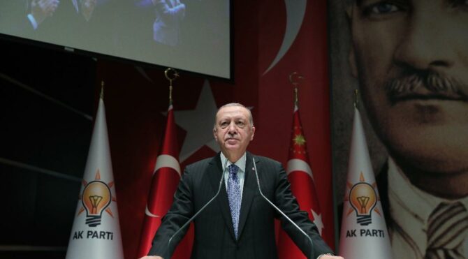 Erdoğan'a yapılan ödenek AYM'ye taşınıyor