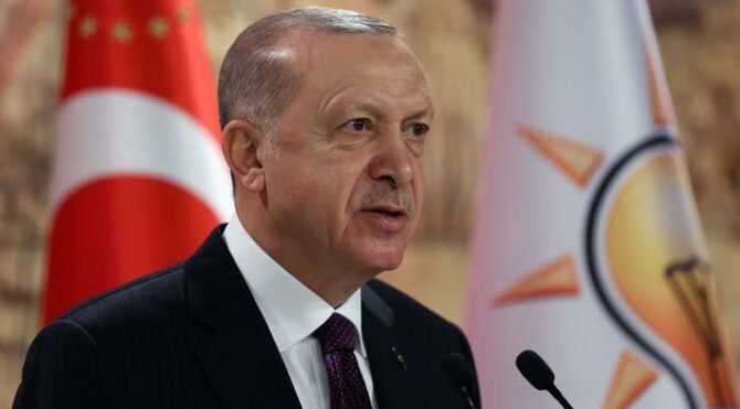 Erdoğan: Ana muhalefet, otellerin arka kapılarında bazı çalışmaları IMF ile yaptılar