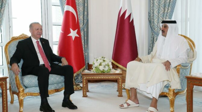 Erdoğan ile Katar Şeyhi ile görüştü