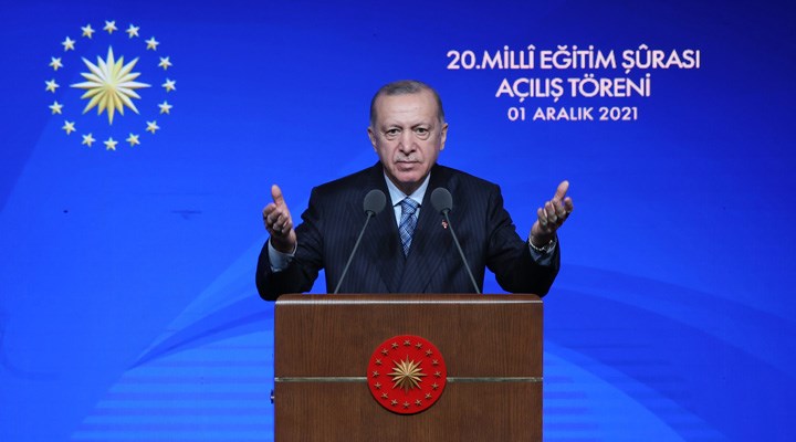 Erdoğan profesörlere çağrıda bulundu: Orta öğretimde müdür olun