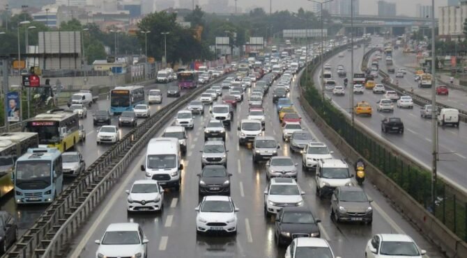 İstanbul'un 8 ilçesinde ağır tonajlı araçların girişi yasaklandı