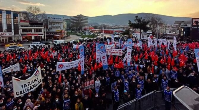 Metal işçilerinden eylem!