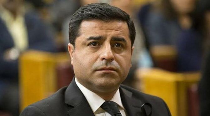 MHP'li Aydın: Teröristin Özgürlüğünü Savunanların...
