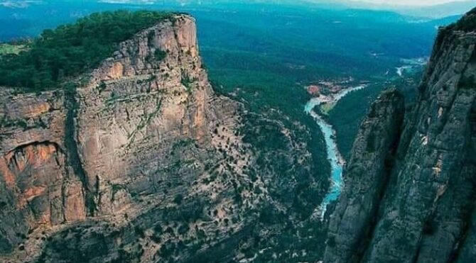 Orman yangınları sırasında mermer ocağına izin verilmiş