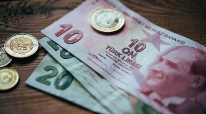TÜRKONFED: Asgari ücretin yüzde 40'ı vergiye gidiyor