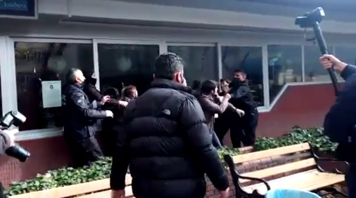 Ülkücülerden Ankara Üniversitesi'ne saldırı!