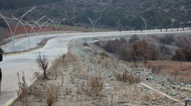 AKP’li belediyenin 150 TIR kaldırım taşı çalındı