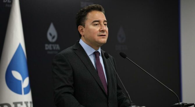 Ali Babacan: Henüz suçlayacak hayali düşman bulamadılar