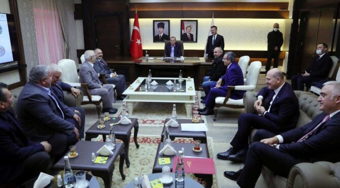 Cemevi başkanları, Erdoğan'a taleplerini iletti