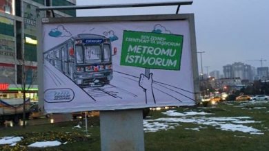 CHP'li belediyelerden ‘Metroma engel olma’ afişleri asıldı