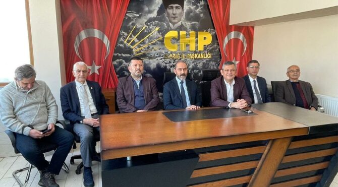 CHP'li Özel: Adı Cumhuriyet Yurtları Olacak