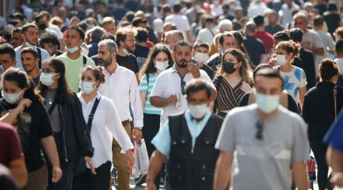 "Daha fazla insanı hastalandıracağını bekliyoruz"