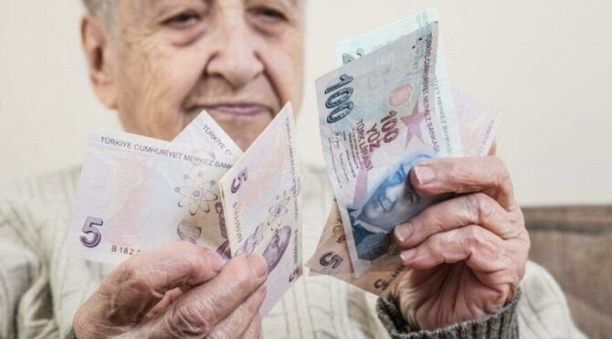 Emekli maaş farkları bugün ödenmeye başlanıyor