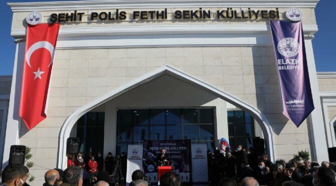 Fethi Sekin külliyesi açıldı