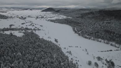 Karabük'te göletlerin yüzeyi buz tuttu