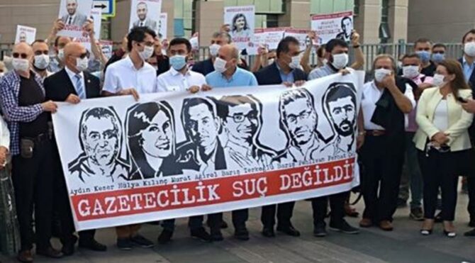 6 gazeteciye şehit MİT mensubu haberi için hapis cezası