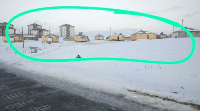 CHP'li Bakan: Tuvaleti olmayan çocuklara kayak merkezi yapıldı