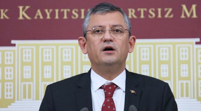 CHP'li Özel'den AKP'li Çelik'e sert yanıt