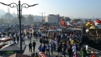 CHP'li Öztrak: Türkiye'nin otoriter rejimler ligine düşmesine 5 ülke kaldı