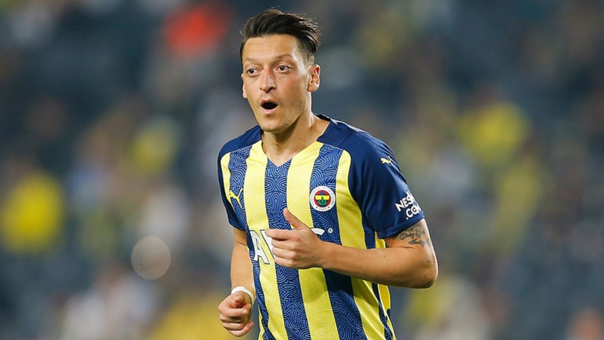 Cilegon, Mesut Özil'i istiyor