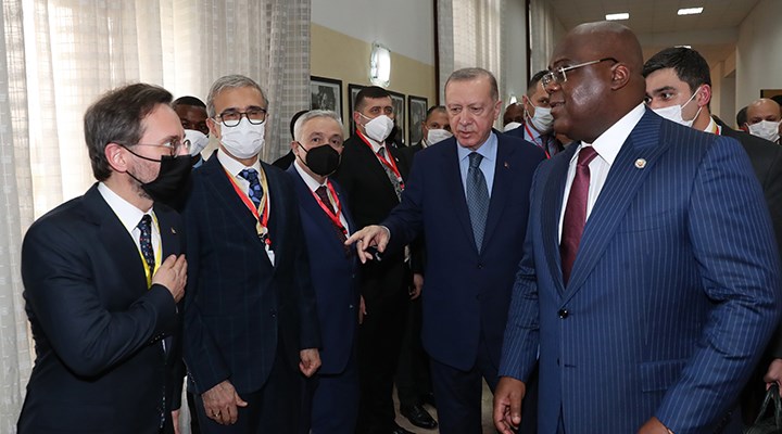 Cumhurbaşkanı Erdoğan, Kongo'da aşı açıklaması: 100 bin doz aşıyı beraberimde getirdim
