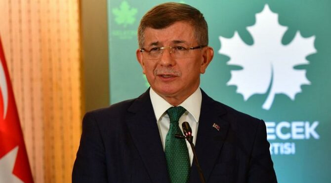 Davutoğlu: Bana Erdoğan'ın talimatıyla darbe yaptılar