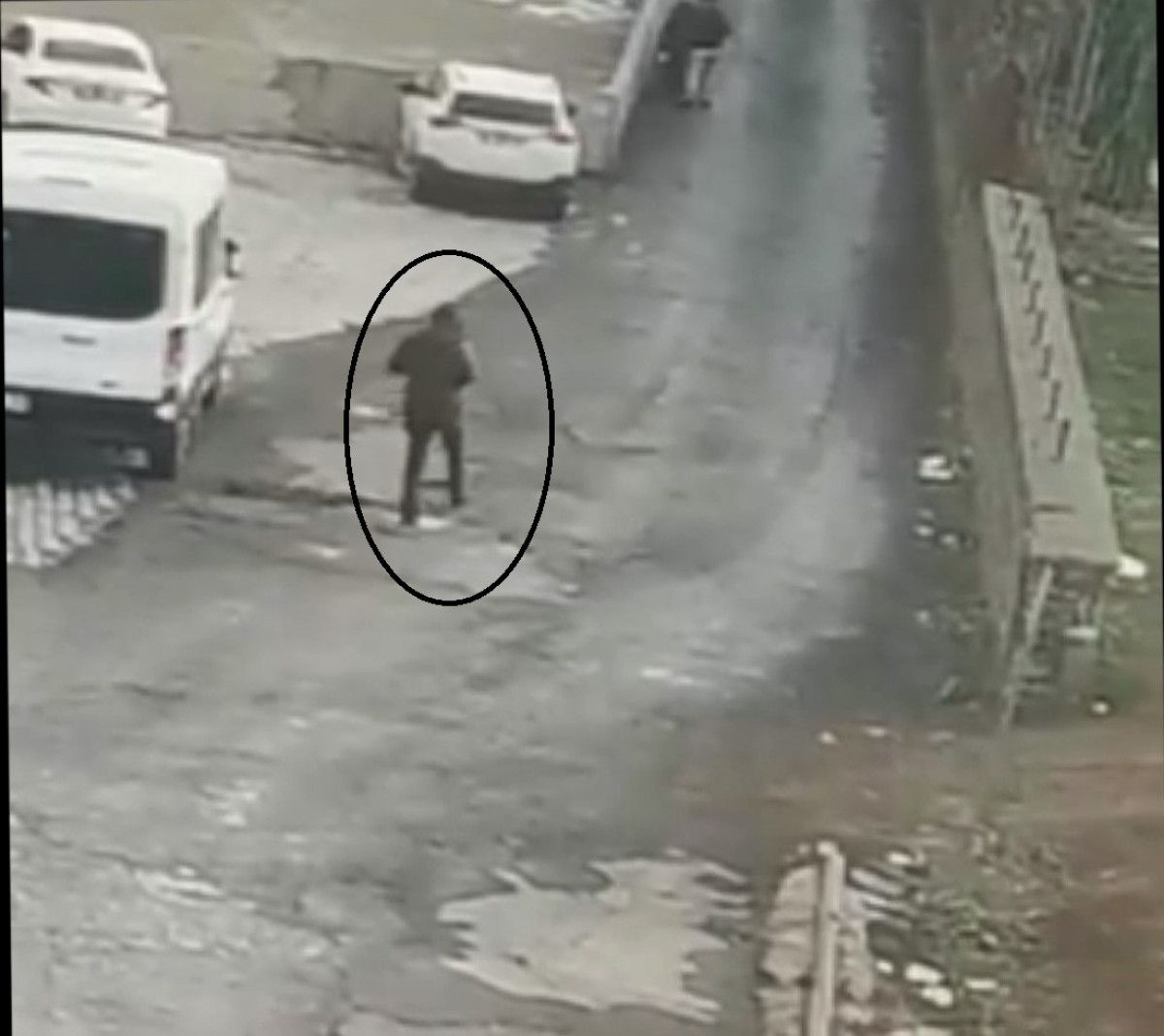 Diyarbakır da hastane önünde 2 kişiyi vuran şahıs tutuklandı #3
