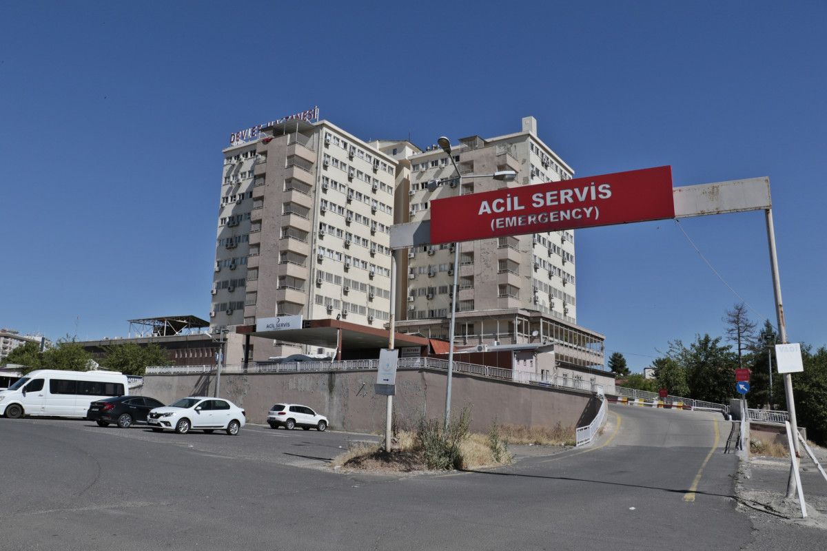 Diyarbakır da hastane önünde 2 kişiyi vuran şahıs tutuklandı #4