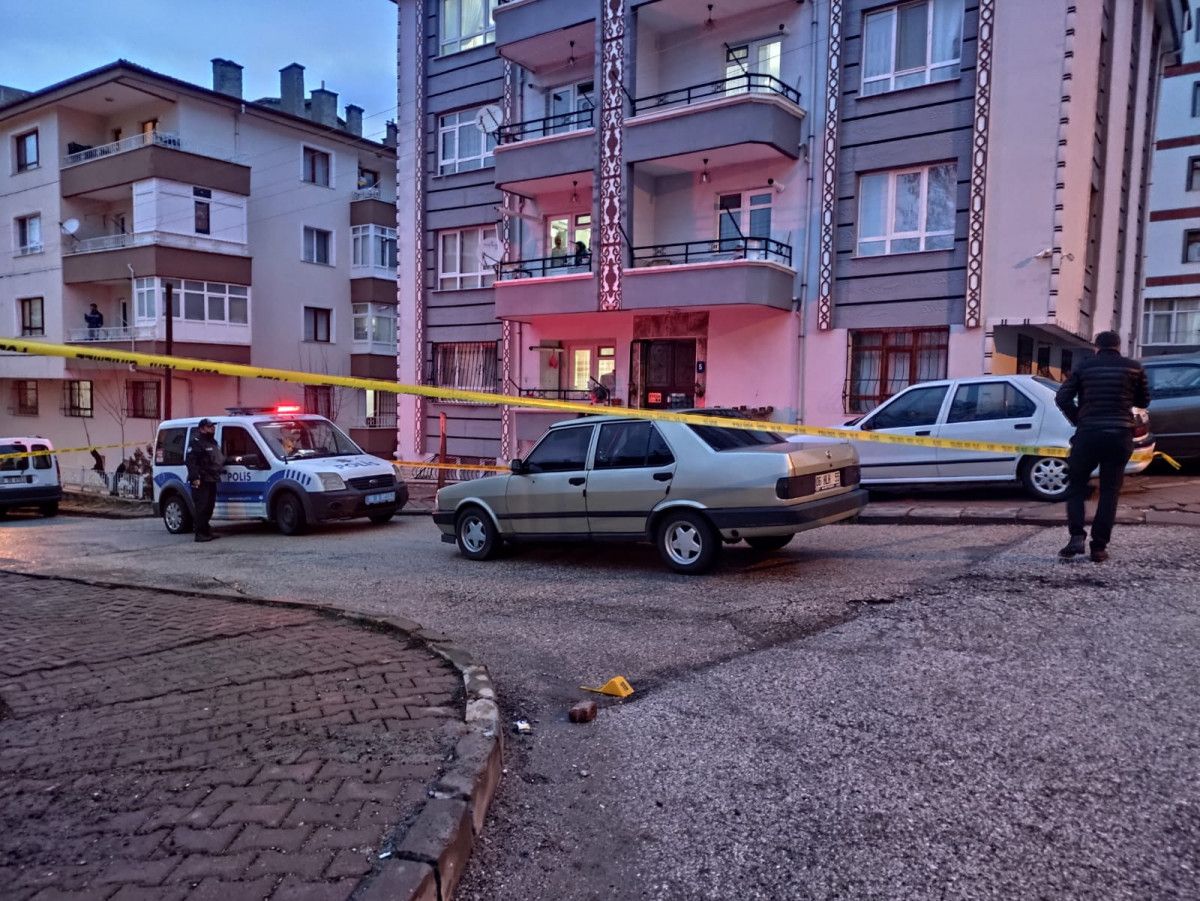Ankara da eski damat, alıkoyduğu kızı ve torununu almaya gelen çifte ateş açtı #2