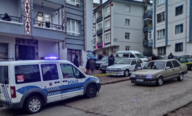Eski damat, alıkoyduğu kızı ve torununu almaya gelen çifte ateş açtı