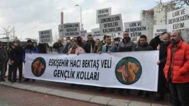 Eskişehir'de 'zorunlu din dersi' protestosu