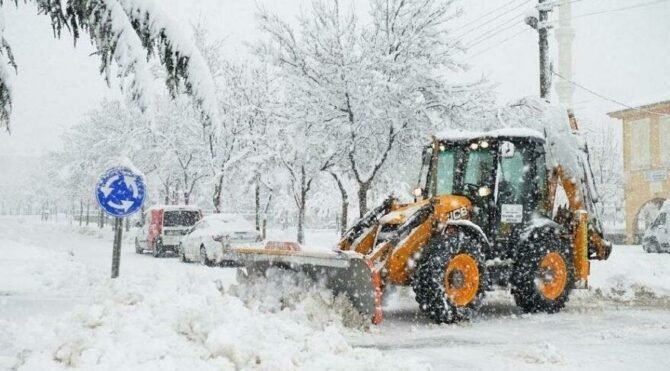 Isparta'da okullar 5 gün süreyle tatil edildi