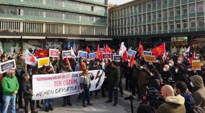 Meydanlarda elektrik ve doğalgaz faturalarına gelen zamlara tepkiler devam etti