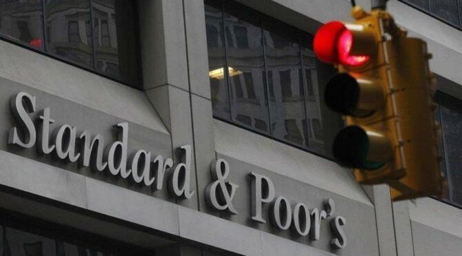 S&P Ukrayna'nın notunu indirdi