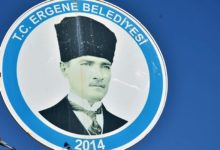 Tekirdağ'da Atatürk resimli tabelaları taşla kıran şahıs serbest bırakıldı