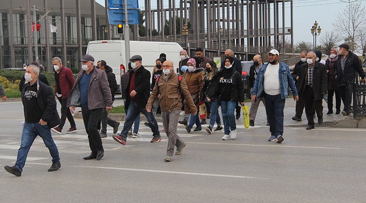 “Üç doz aşılı sayısı çok az, virüse karşı savunmasızlar”