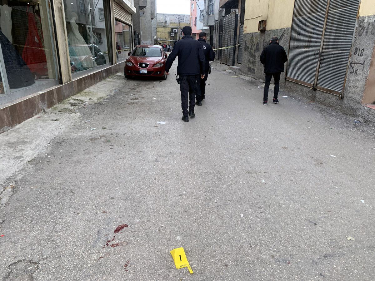 Adana da sokakta yürürken vurulan şahıs hayatını kaybetti #5