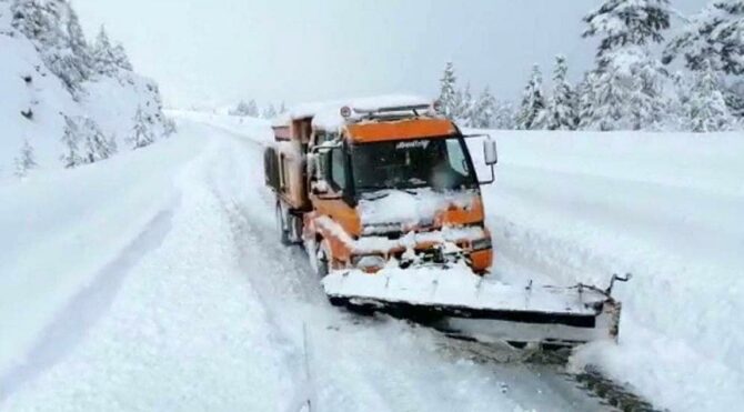 Antalya-Konya yolu araç trafiğine kapatıldı