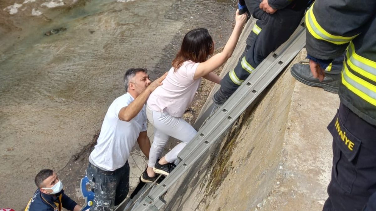 Aydın'da 5 metre yükseklikten dereye düşen genç kız kurtarıldı