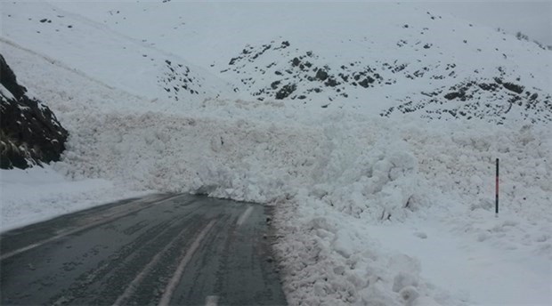 Bayburt-Erzurum kara yolu trağife kapandı