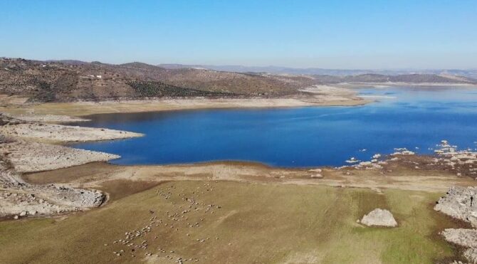 Demirköprü Barajı'nda su seviyesi yükseldi