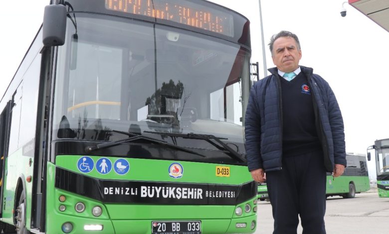 Denizli'de bayılan yolcuyu hastaneye yetiştirdi