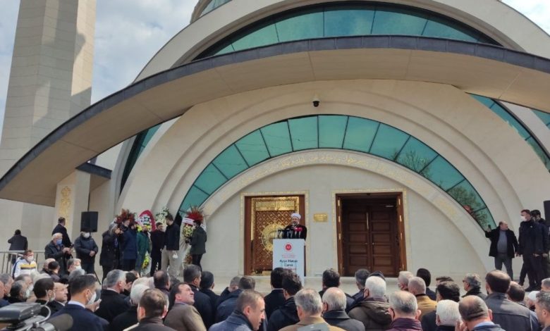 Diyanet İşleri Başkanı Ali Erbaş: Ülkemizde 90 bin camide minareler yükselmektedir