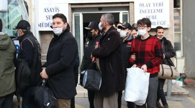 FETÖ operasyonunda, eyalet kasası suçunu itiraf etti