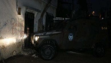 IŞİD operasyonu: Kapı zırhlı araçla açıldı